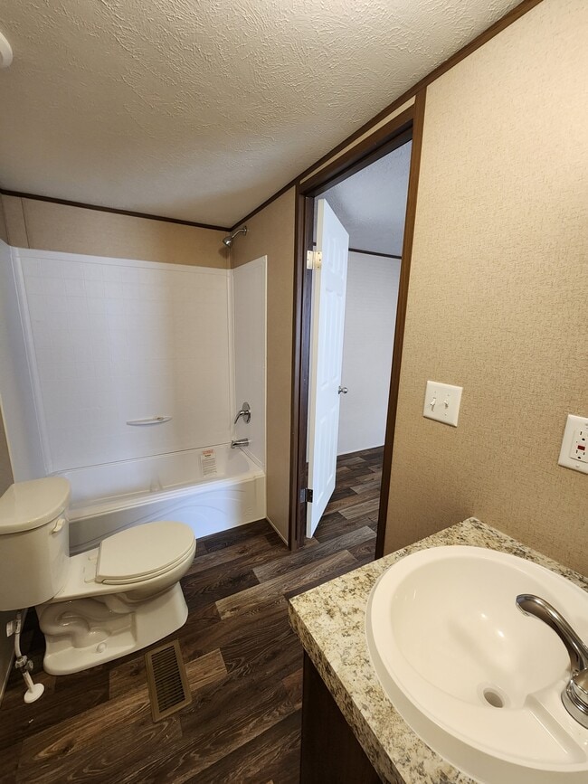 Building Photo - 2408 Park Edge Way