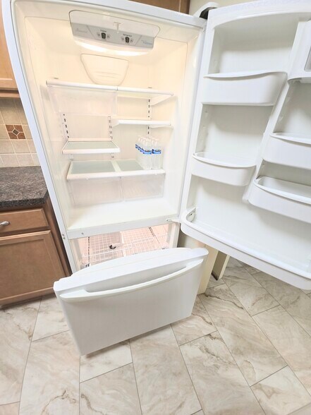 Building Photo - 16810 Edloytom Way