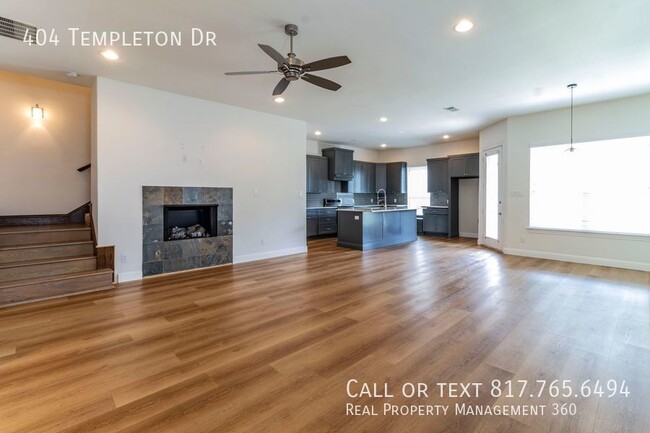 Building Photo - 404 Templeton Dr