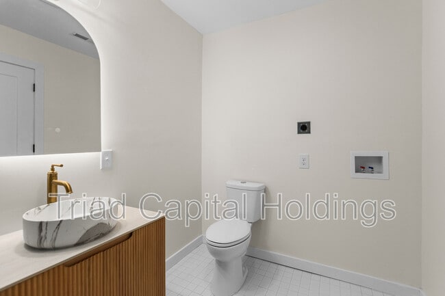 Building Photo - 432 Wiley Ave