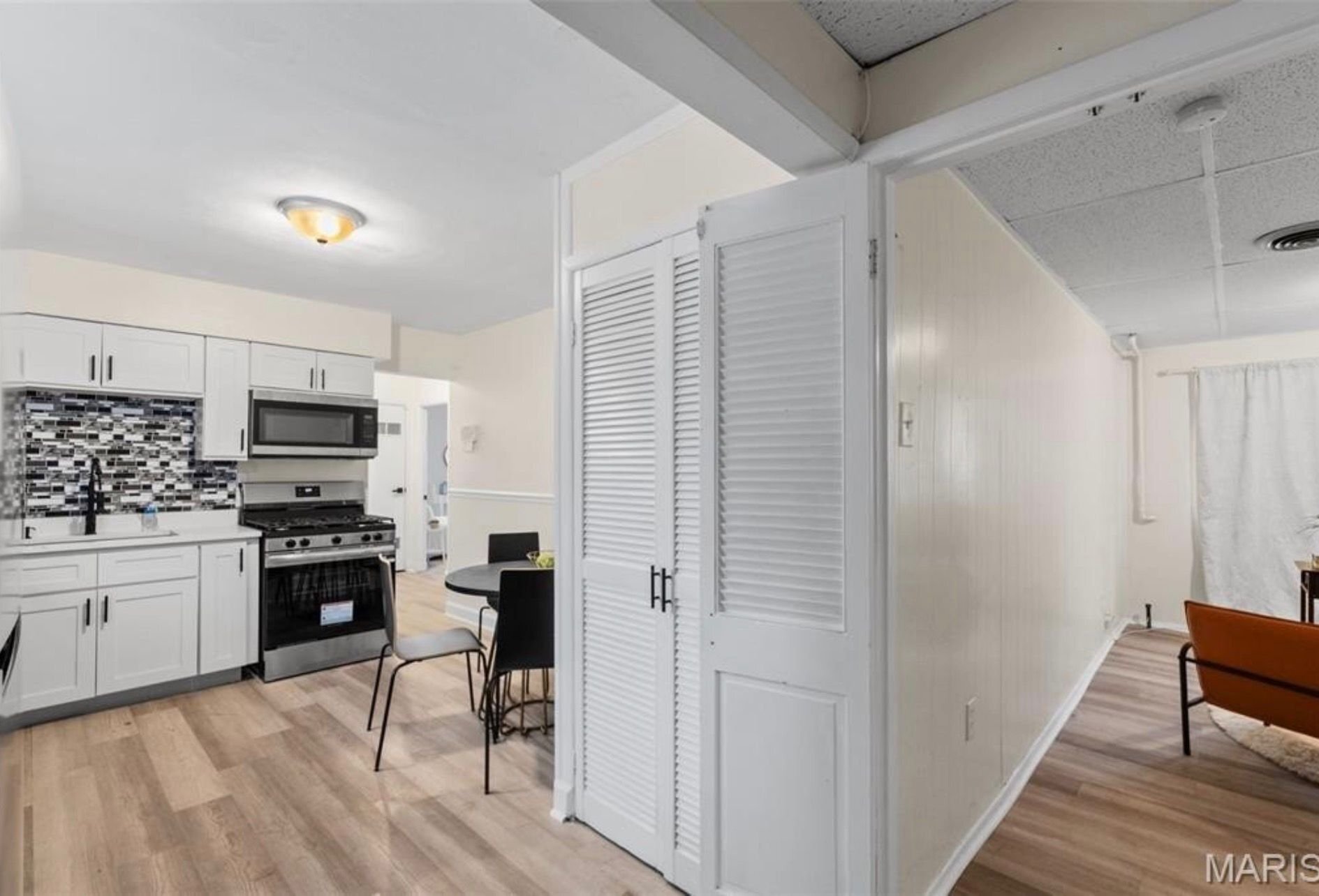 Building Photo - 9848 Lorna Ln