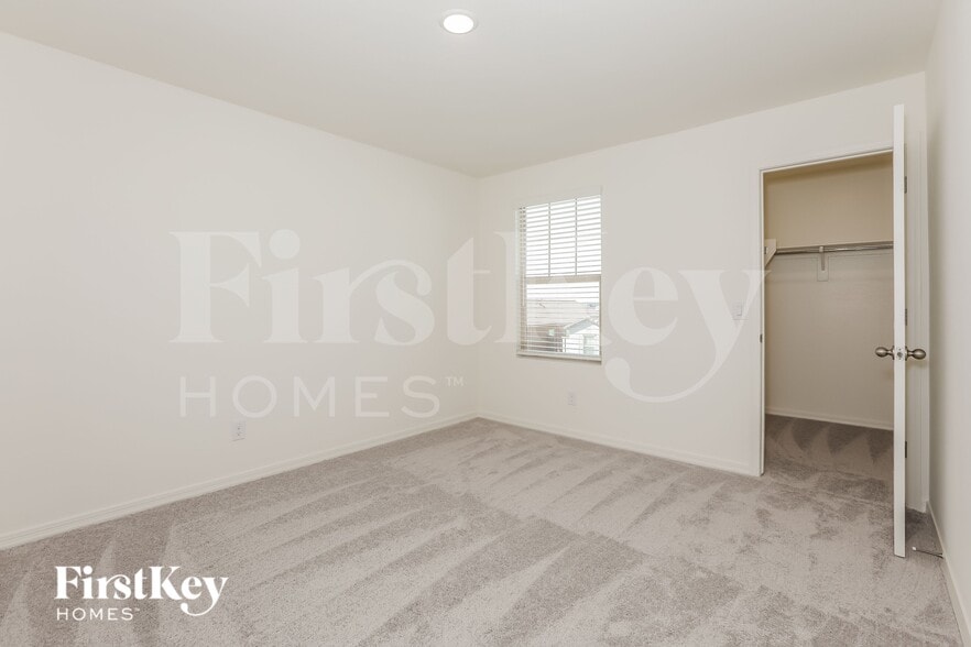 Building Photo - 3061 E Millennium Wy