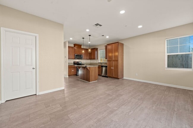 Building Photo - 461 Ashwick Loop