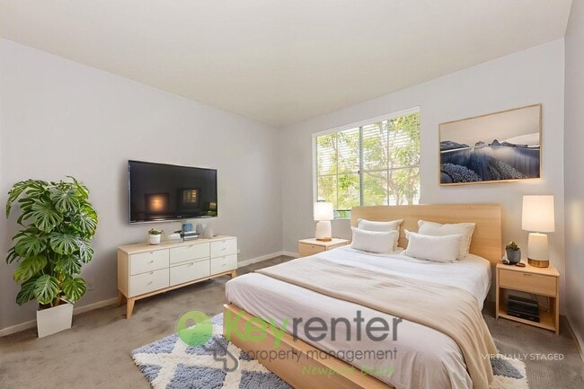 Building Photo - Stunning Westpark Condo in the Heart of Ir...
