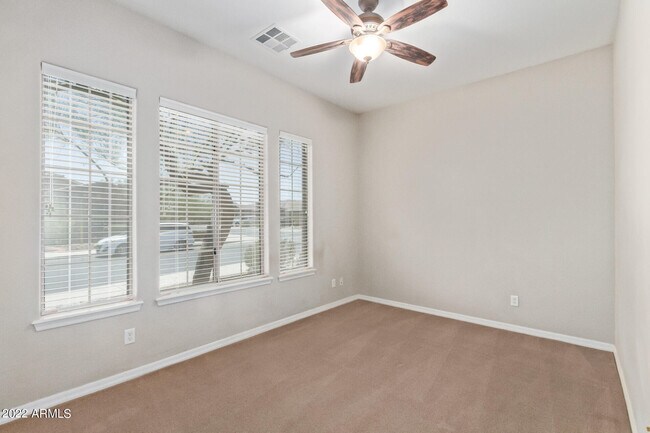 Building Photo - 13582 S 184th Ave