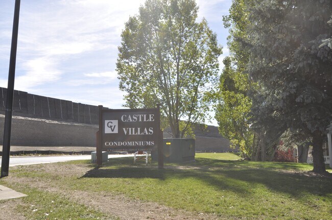 Building Photo - 6009 Castlegate Dr W