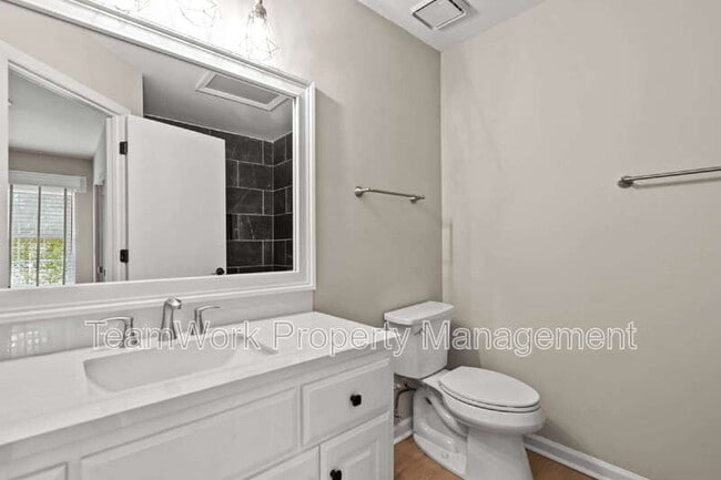 Building Photo - 1163 Monaco Dr