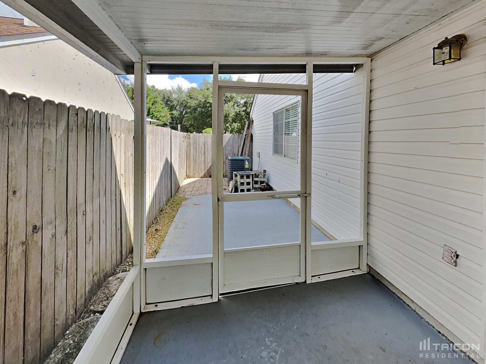 Building Photo - 7727 Mystic Point Ct W