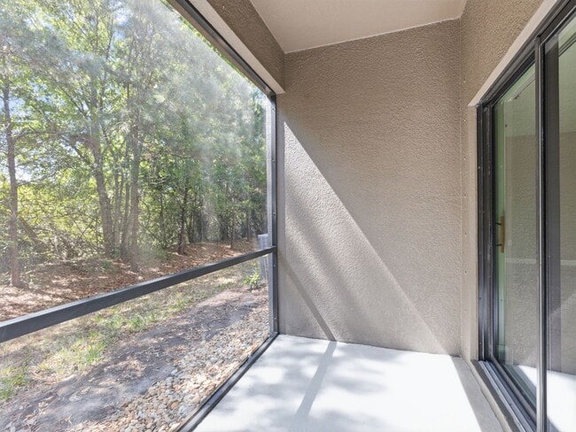 Building Photo - Stunning 3 BR + LOFT/2.5 BA /2-Car Garage townhome in the highly desirable GATED community of Hid...