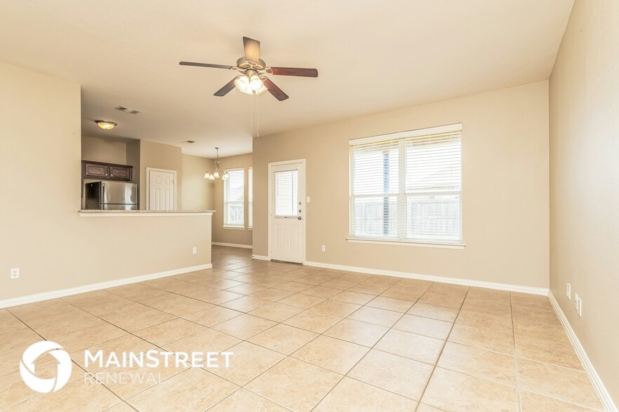 Building Photo - 287 Edison Ln