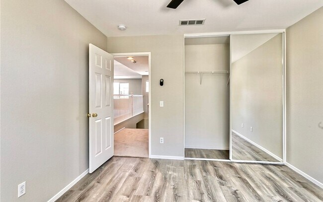 Building Photo - Beautiful 3 Bedroom Mapleton Home on a Residential Cul-De-Sac Street!