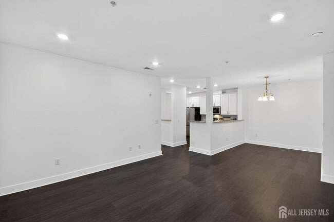 Building Photo - 626 Marion Ln