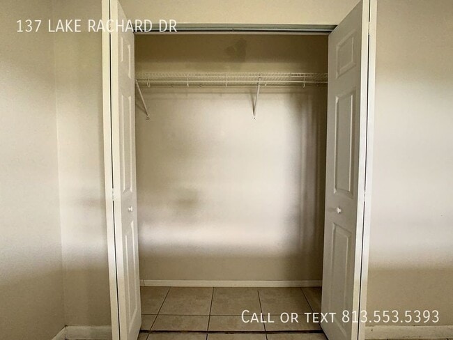 Building Photo - 137 Lake Rachard Dr
