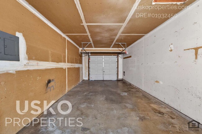 Building Photo - "Charming 2-Bed Duplex in Rancho Cordova – 1,110 Sq Ft of Comfort!"