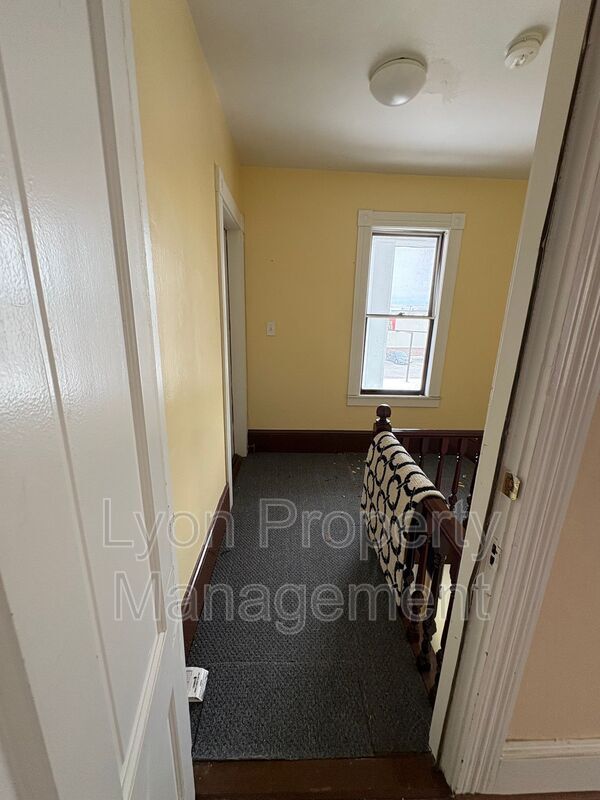 Building Photo - 1134 Social St