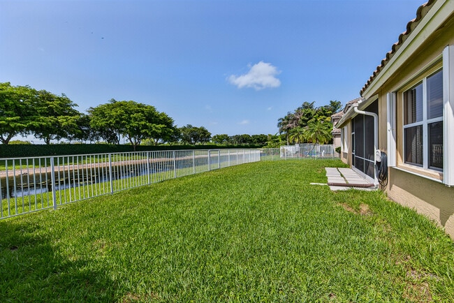 Building Photo - 12325 Cascades Pointe Dr