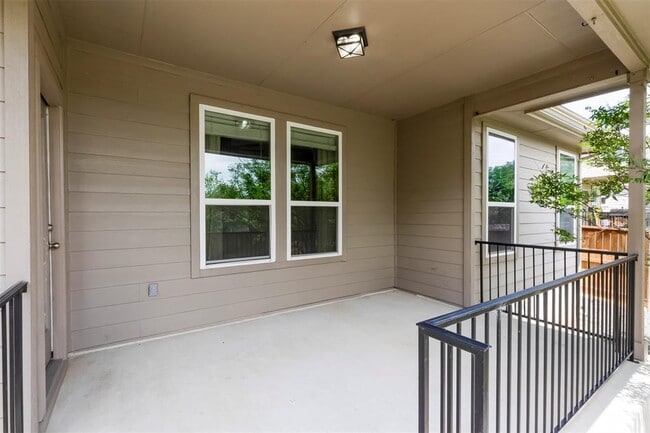 Building Photo - 245 Deep Creek Dr