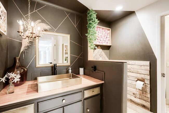 Building Photo - 3bd/1.75ba Issaquah Home