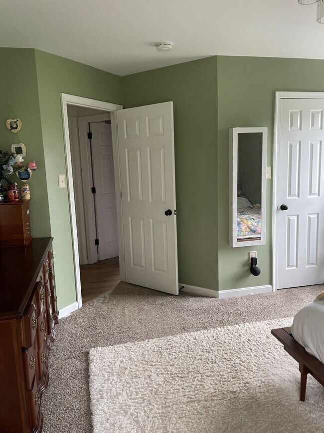Building Photo - 3 Bedroom House in Marysville