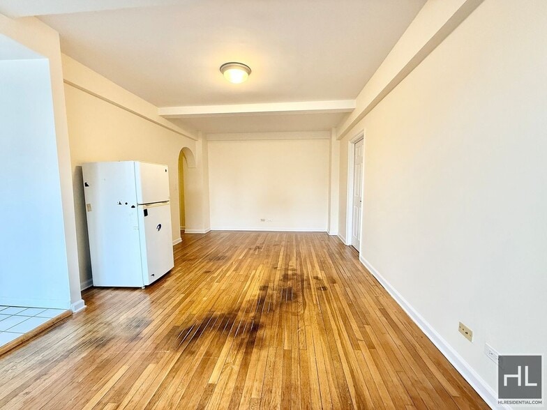 Building Photo - AMSTERDAM AVENUE