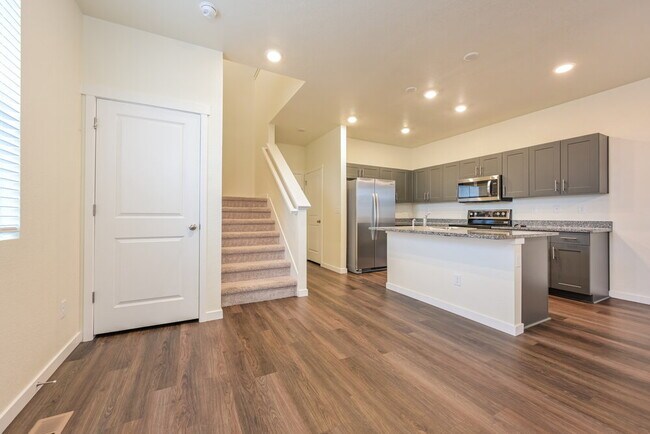 Building Photo - 13540 Oneida Ln