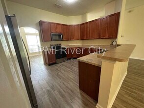 Building Photo - 533 Alice Cove Ct