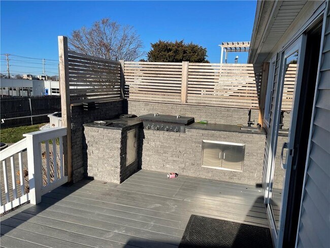 Building Photo - 9 Wilson Rd