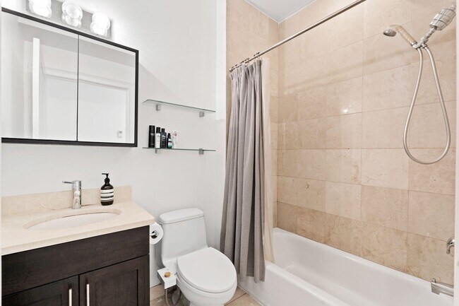 Building Photo - 110 Tidewater St