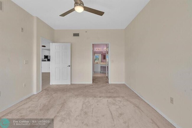 Building Photo - 7765 Yardley Dr