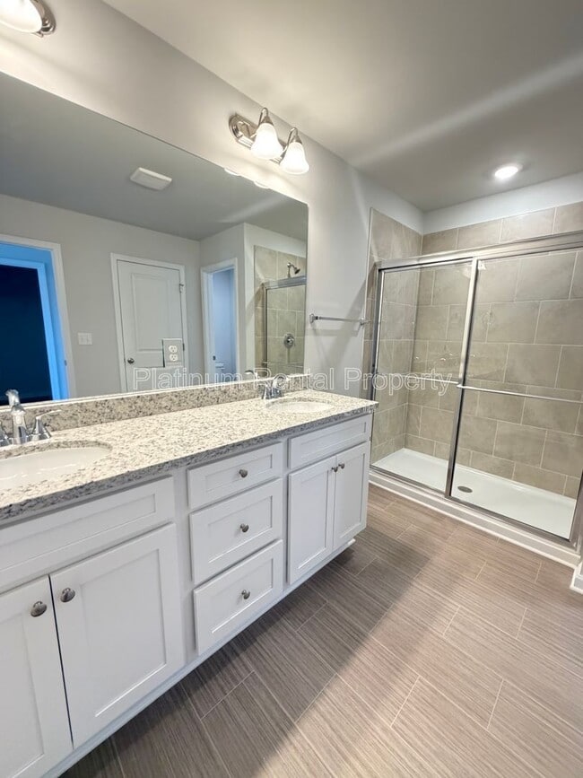 Building Photo - 342 Lanier Cir