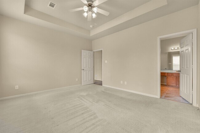 Building Photo - 1120 Lasso Ct