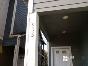 Building Photo - 3/2.5 Townhome for rent