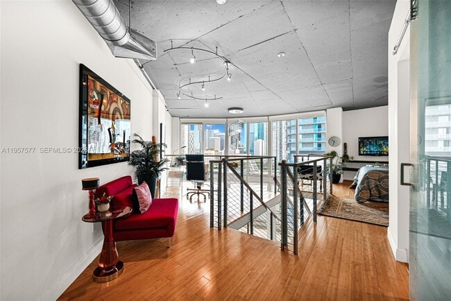 Building Photo - 690 SW 1st Ct