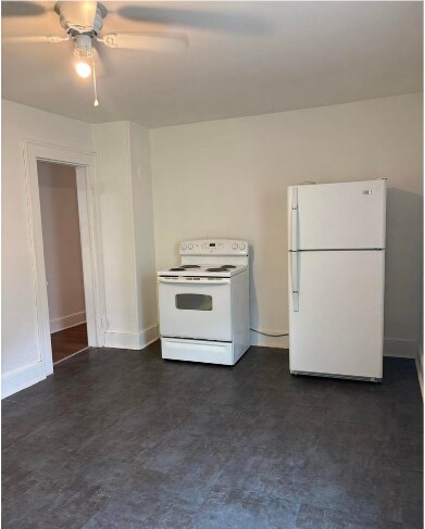 Building Photo - 1017 Main St