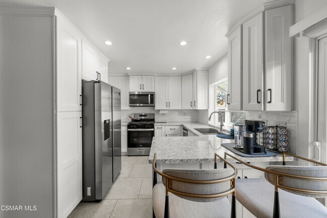 Building Photo - 3066 Apache Cir