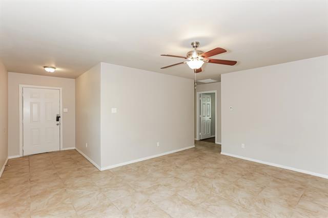 Building Photo - 706 Lloyd St