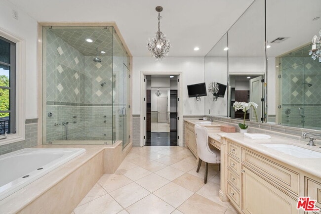 Building Photo - 4923 Amigo Ave