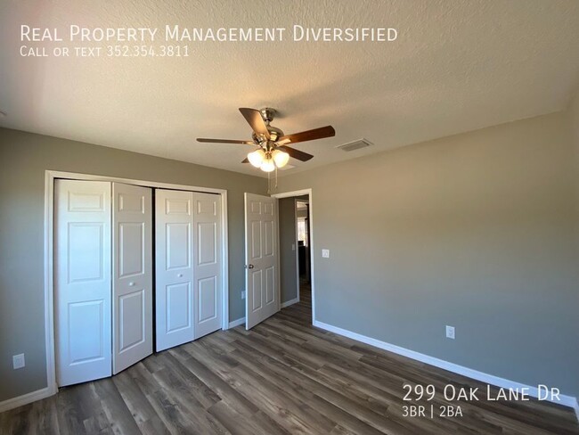 Building Photo - 299 Oak Ln Dr