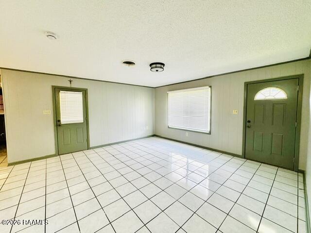 Building Photo - 1637 Par Rd 1-190-8