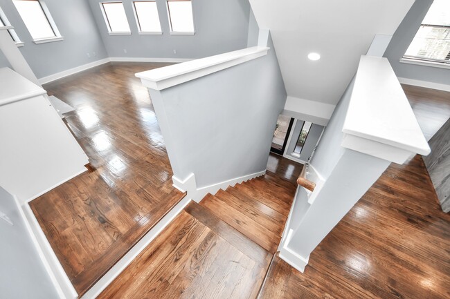 Building Photo - 5710 Cornish St