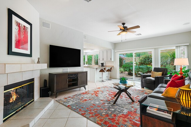 Building Photo - 7 Florentina Dr