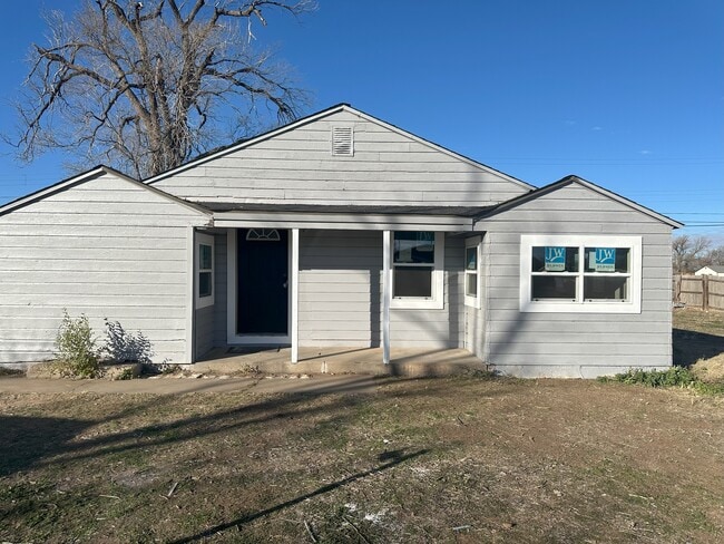 Primary Photo - 1229 N Woodland St