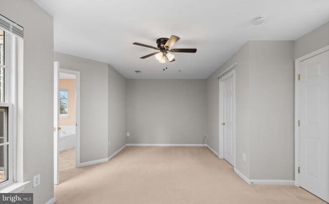 Building Photo - 2133 Bexley Dr