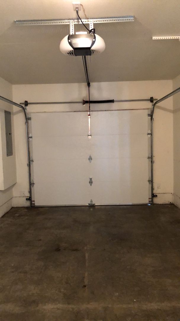 Building Photo - Spacious 3-bedroom, 1 bath home in Albany