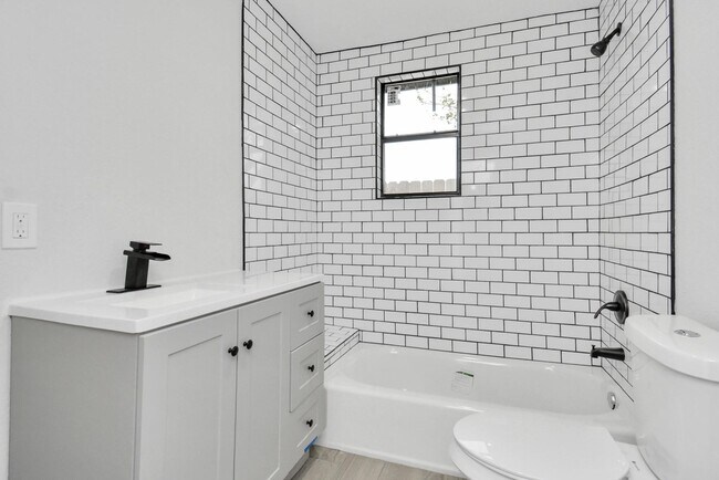 Building Photo - 262 De Boll St