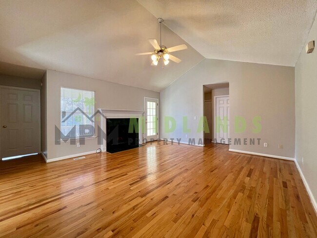 Building Photo - 5 Bridle Path Court