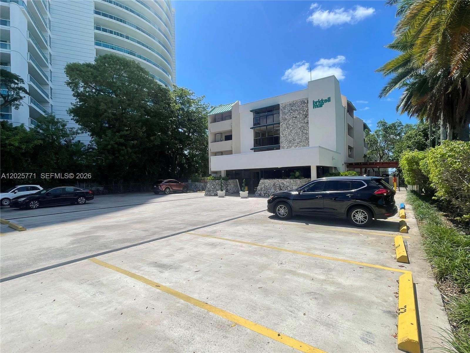Building Photo - 1723 SW 2nd Ave