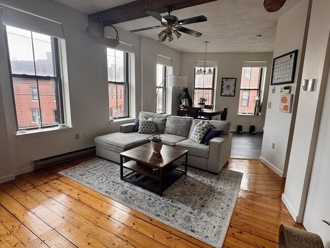 Primary Photo - 26 Beacon St