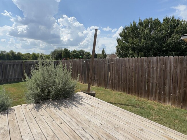 Building Photo - 18612 William Anderson Dr