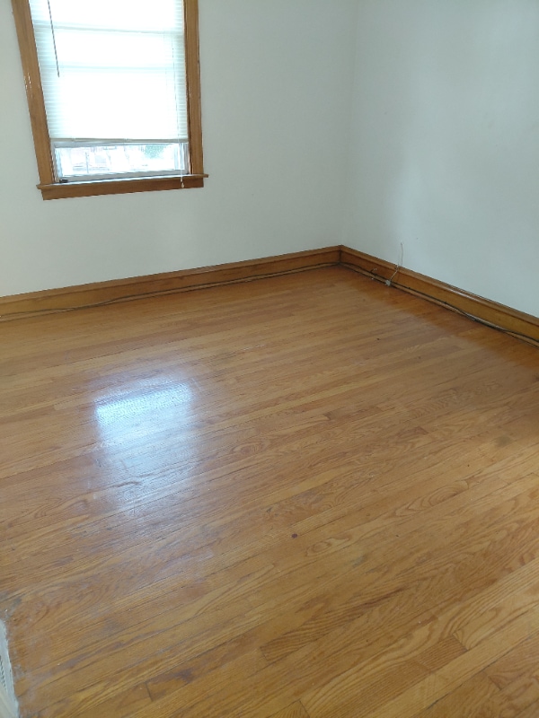 Building Photo - 7612 S Artesian Ave